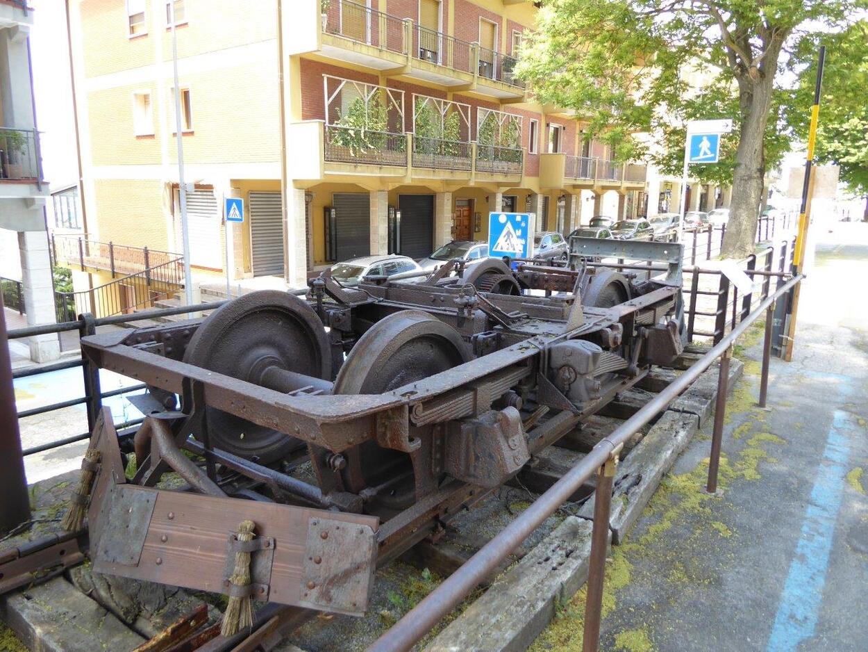 Die internationale Schmalspurbahn von Rimini nach San Marino