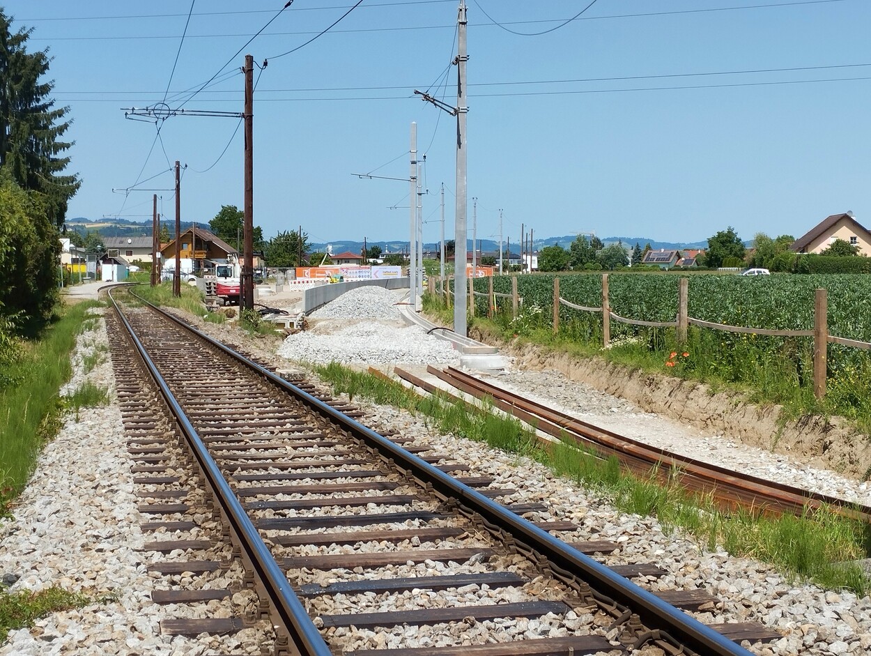 Modernisierung der LILO-Strecke zwischen Alkoven und Eferding – Haltestelle Unterhillinglah wird neu errichtet!